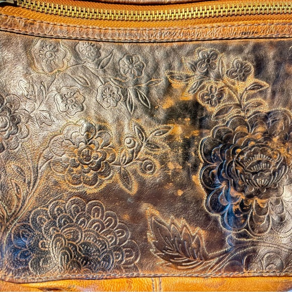 UNBRANDED 2 Two Tone Black Tan Leather Embossed Boho Crossbody Adjustable Bag - Picture 5 of 6